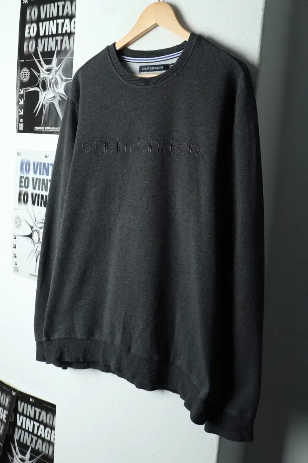 (XL) 캘빈클라인 맨투맨 티셔츠 그레이 로고 올드스쿨-15D2B 상품이미지1