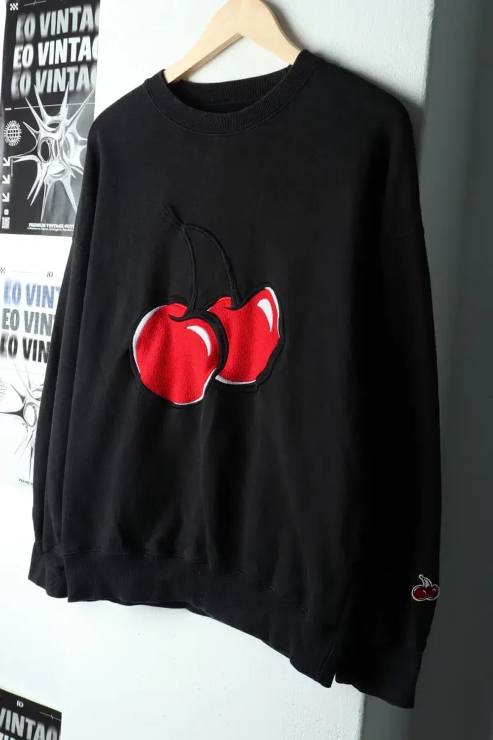 W(S-M) 키르시 맨투맨 티셔츠 빅로고 블랙-15E1B 상품이미지1