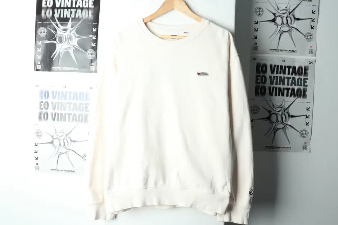 W(XL) 아웃도어 맨투맨 티셔츠 아이보리 기모 올드스쿨 자수-15E1C 상품이미지2