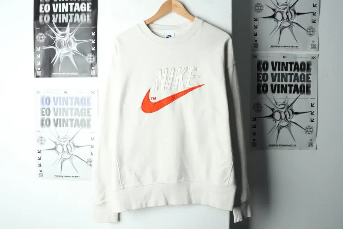 (XL) 나이키 맨투맨 티셔츠 빅로고 화이트 올드스쿨-15E22 상품이미지2