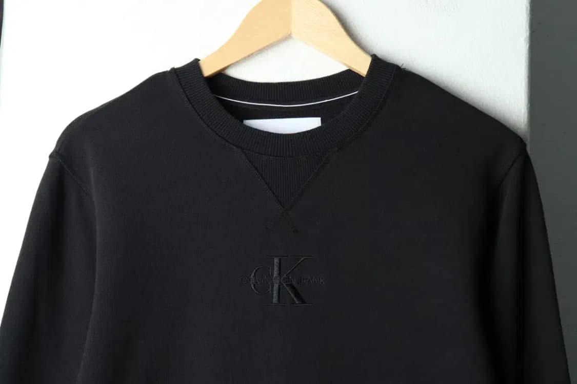 (M) 캘빈클라인 맨투맨 티셔츠 로고 블랙-15F7E 상품이미지3