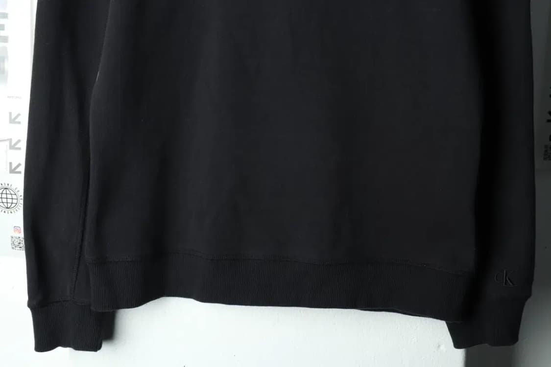 (M) 캘빈클라인 맨투맨 티셔츠 로고 블랙-15F7E 상품이미지4