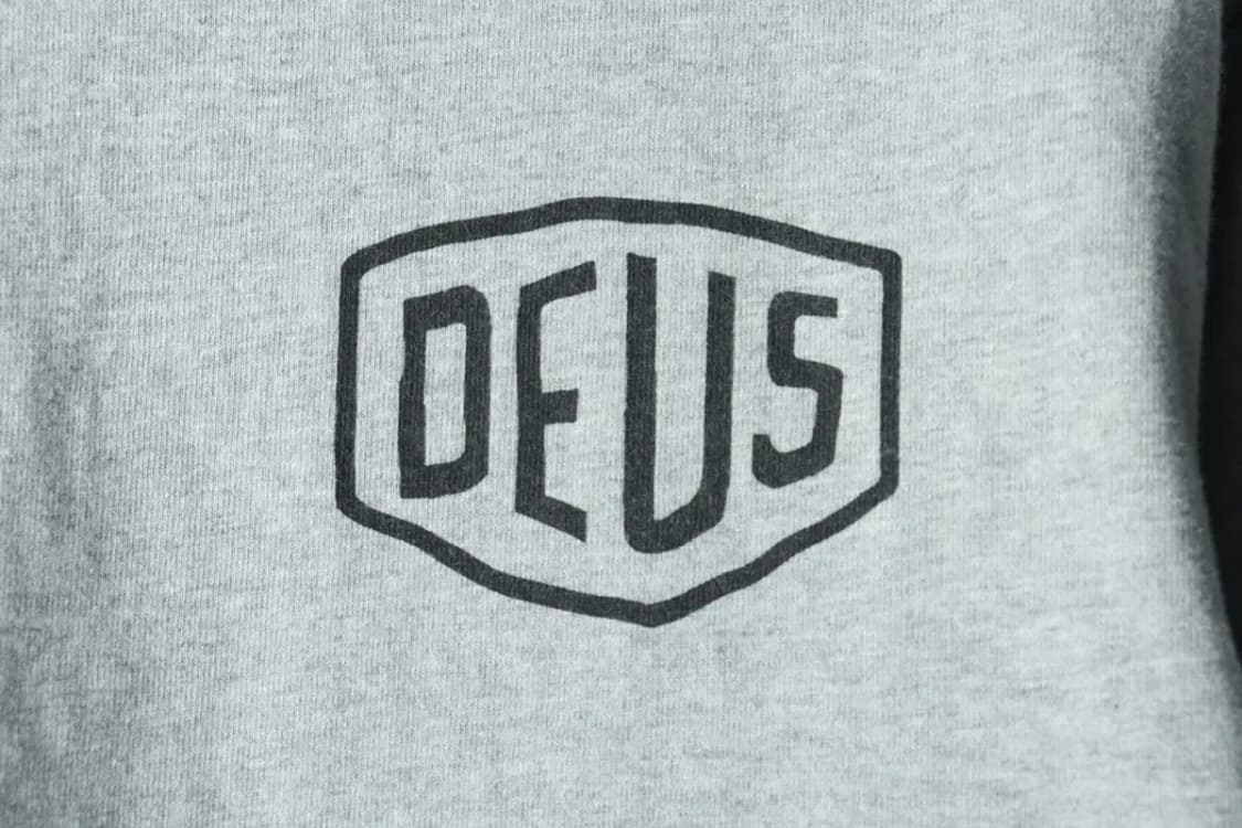 (M-L) 데우스 긴팔티셔츠 엑스마키나 서울 빅로고 그레이-16046 상품이미지5