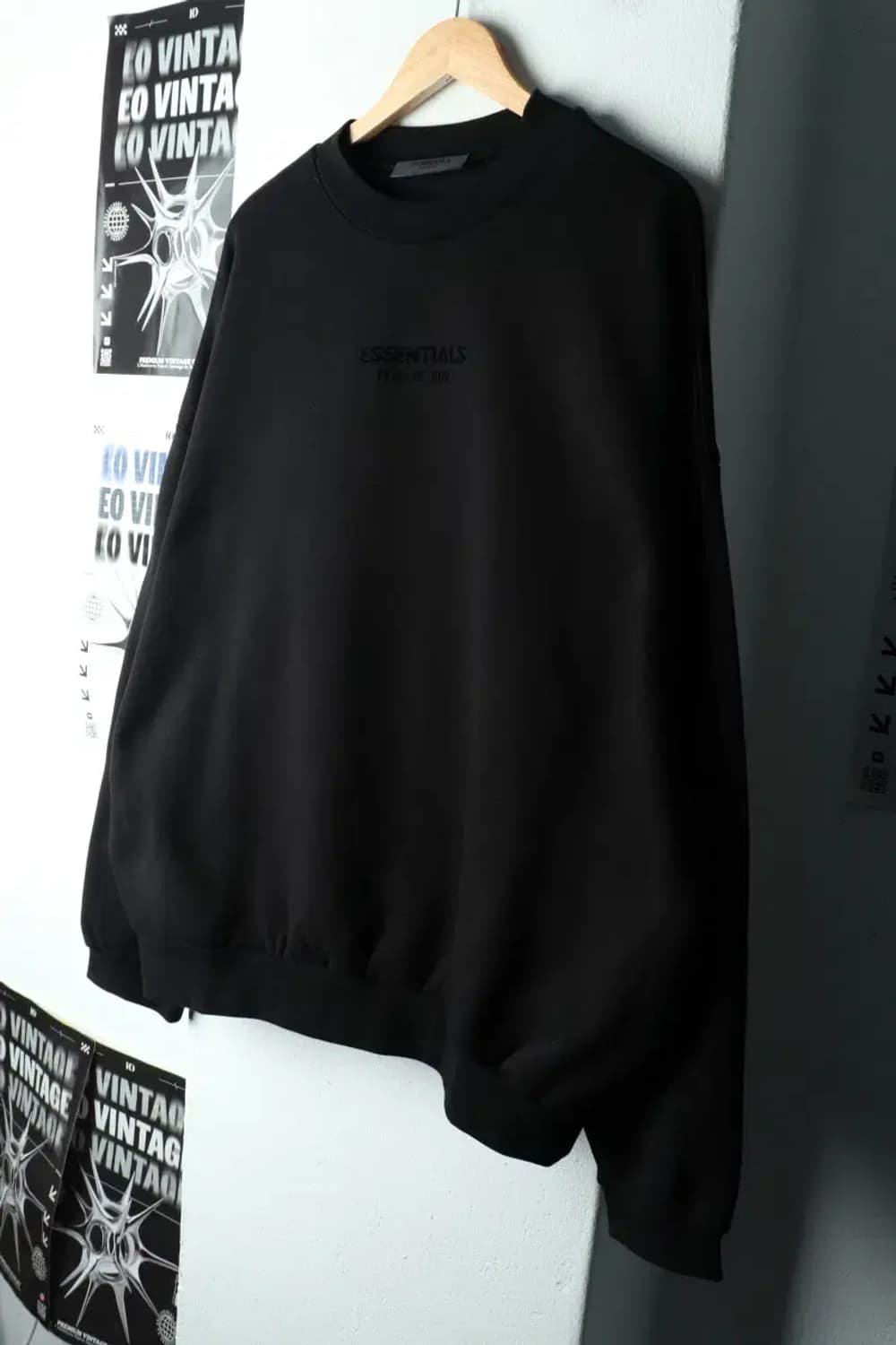 (L-2XL) 피오브갓 맨투맨 티셔츠 에센셜 블랙 기모-1601D 상품이미지1