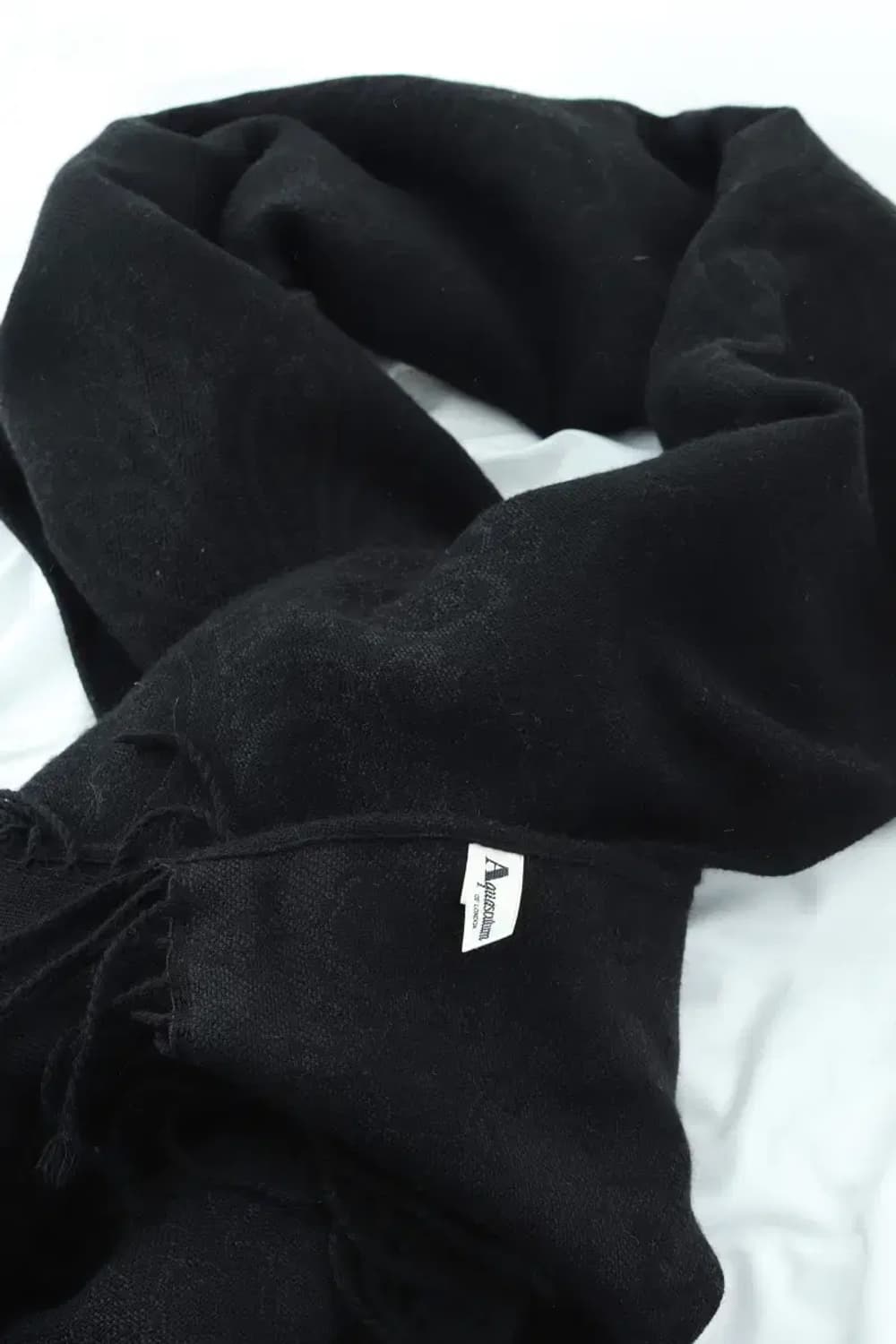 (F) 아쿠아스큐텀 목도리 머플러 롱 숄 블랙 패턴 따뜻-2603 상품이미지1