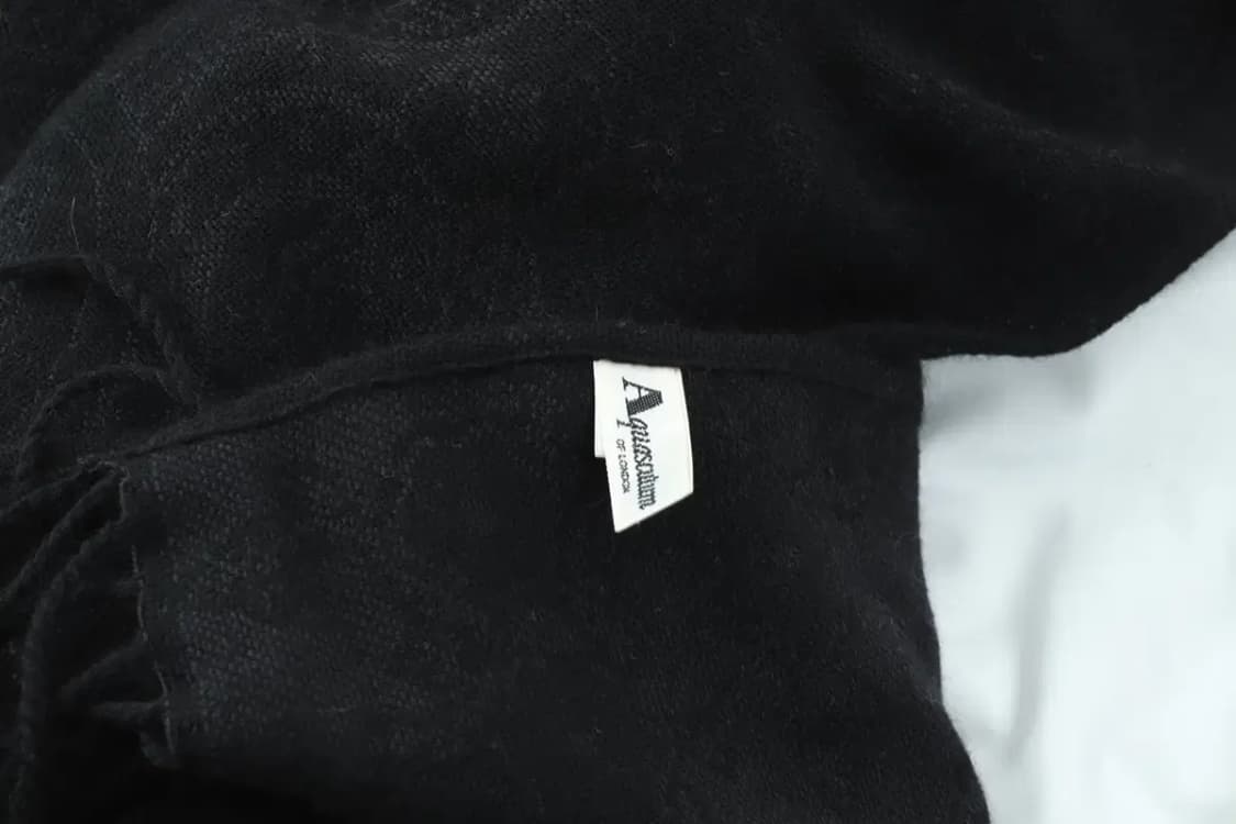 (F) 아쿠아스큐텀 목도리 머플러 롱 숄 블랙 패턴 따뜻-2603 상품이미지3