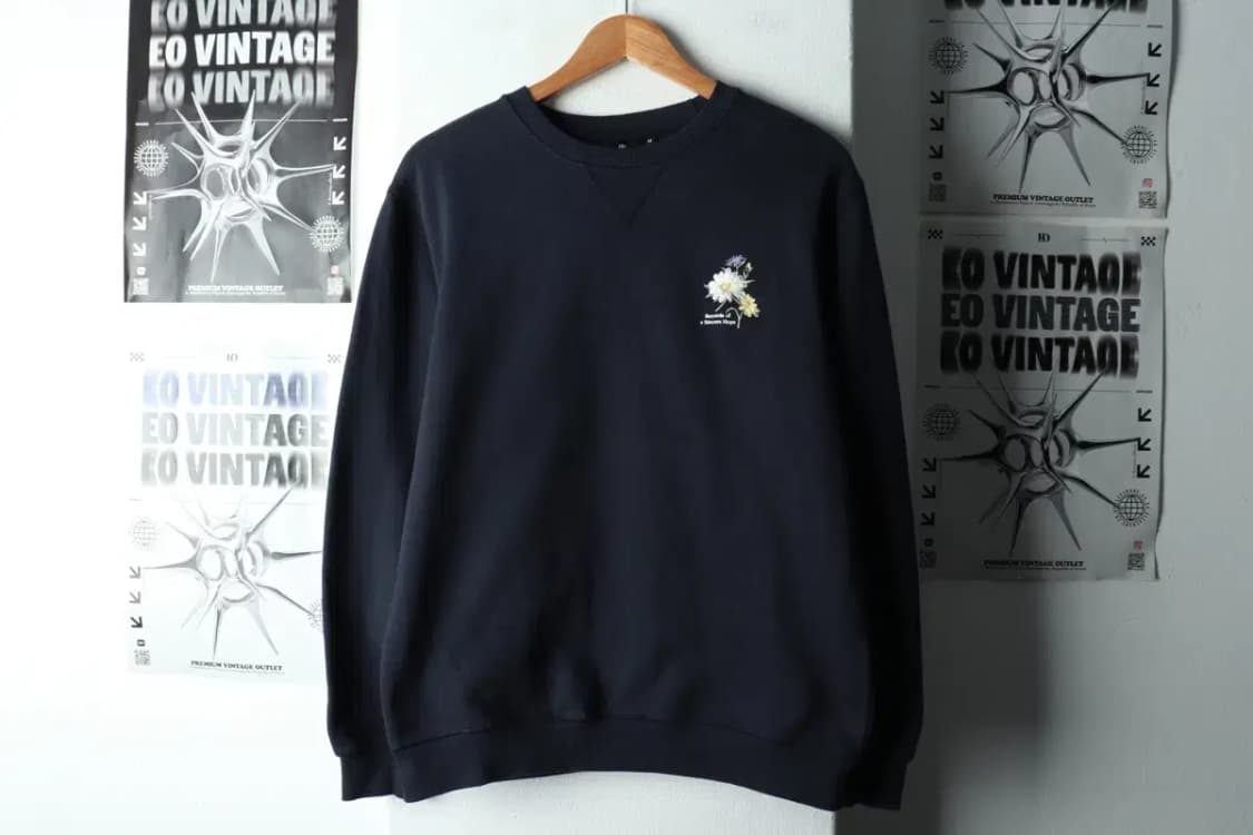 (M-L) 마리몬드 맨투맨 티셔츠 플라워 네이비 수지 박보검-16328 상품이미지2