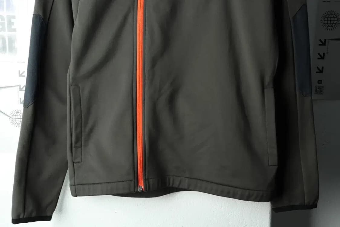 (M-L) 데상트 후드집업 카키 기모 폴리 유니크-16590 상품이미지4