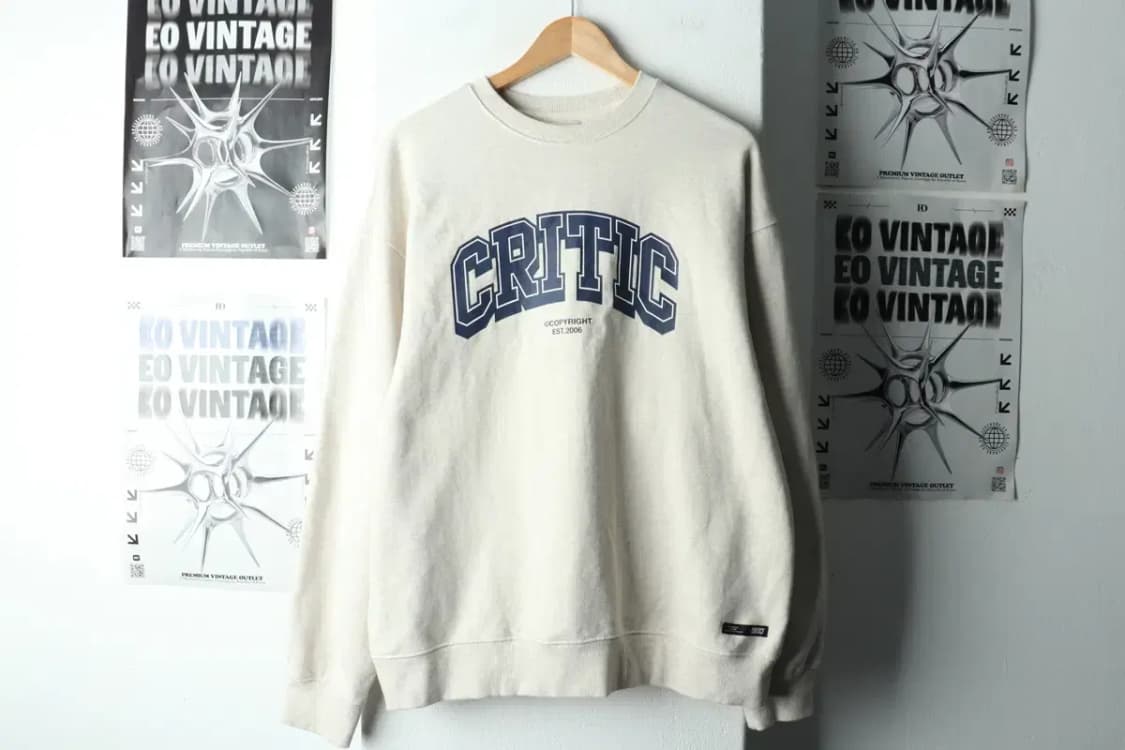 (M-XL) 크리틱 맨투맨 티셔츠 빅로고 아이보리 기모 박시-16695 상품이미지2