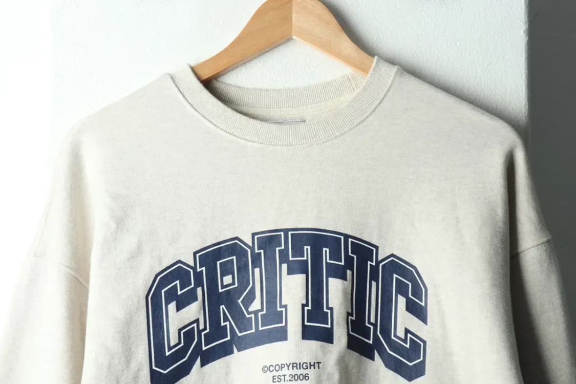 (M-XL) 크리틱 맨투맨 티셔츠 빅로고 아이보리 기모 박시-16695 상품이미지3