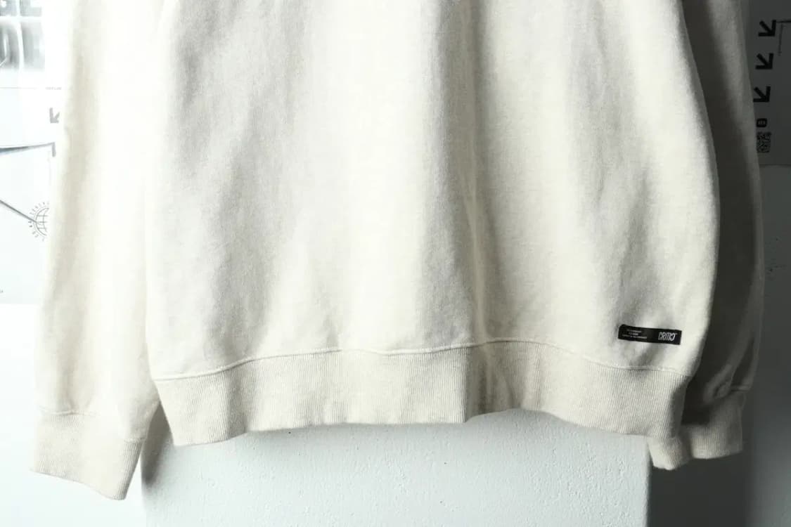 (M-XL) 크리틱 맨투맨 티셔츠 빅로고 아이보리 기모 박시-16695 상품이미지4