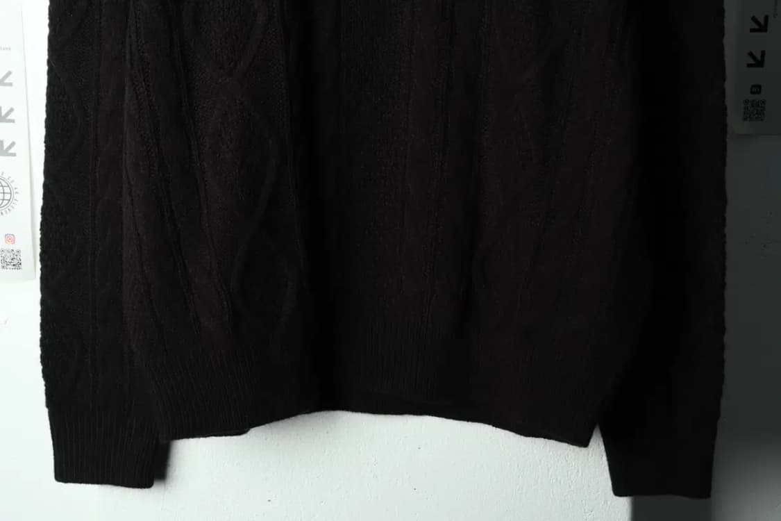 (M-L) 언탭드 스튜디오 니트 케이블 꽈배기 블랙-16868 상품이미지4