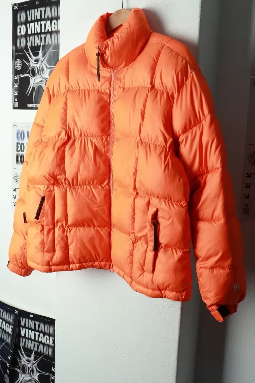 (L-XL) 뉴에라 패딩 점퍼자켓 형광주황 빅로고 올드스쿨-16A37 상품이미지1