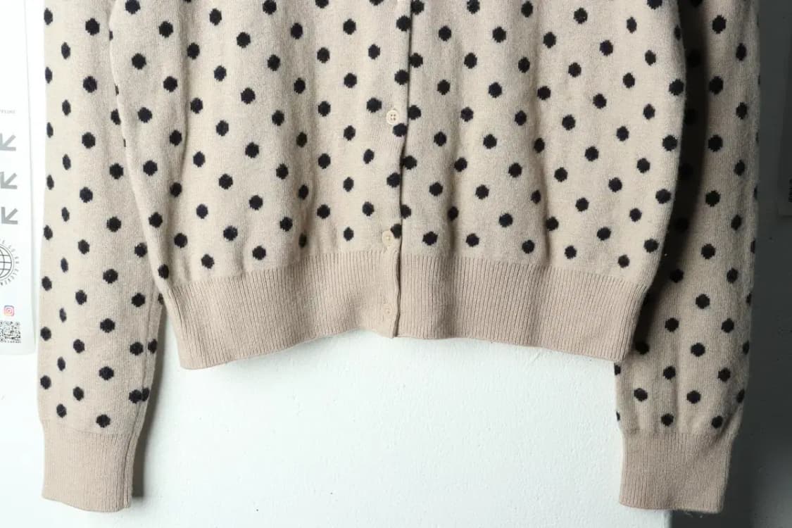 W(M) 칼라거펠트 니트 가디건 도트 베이지 울 땡땡이-166D7 상품이미지4