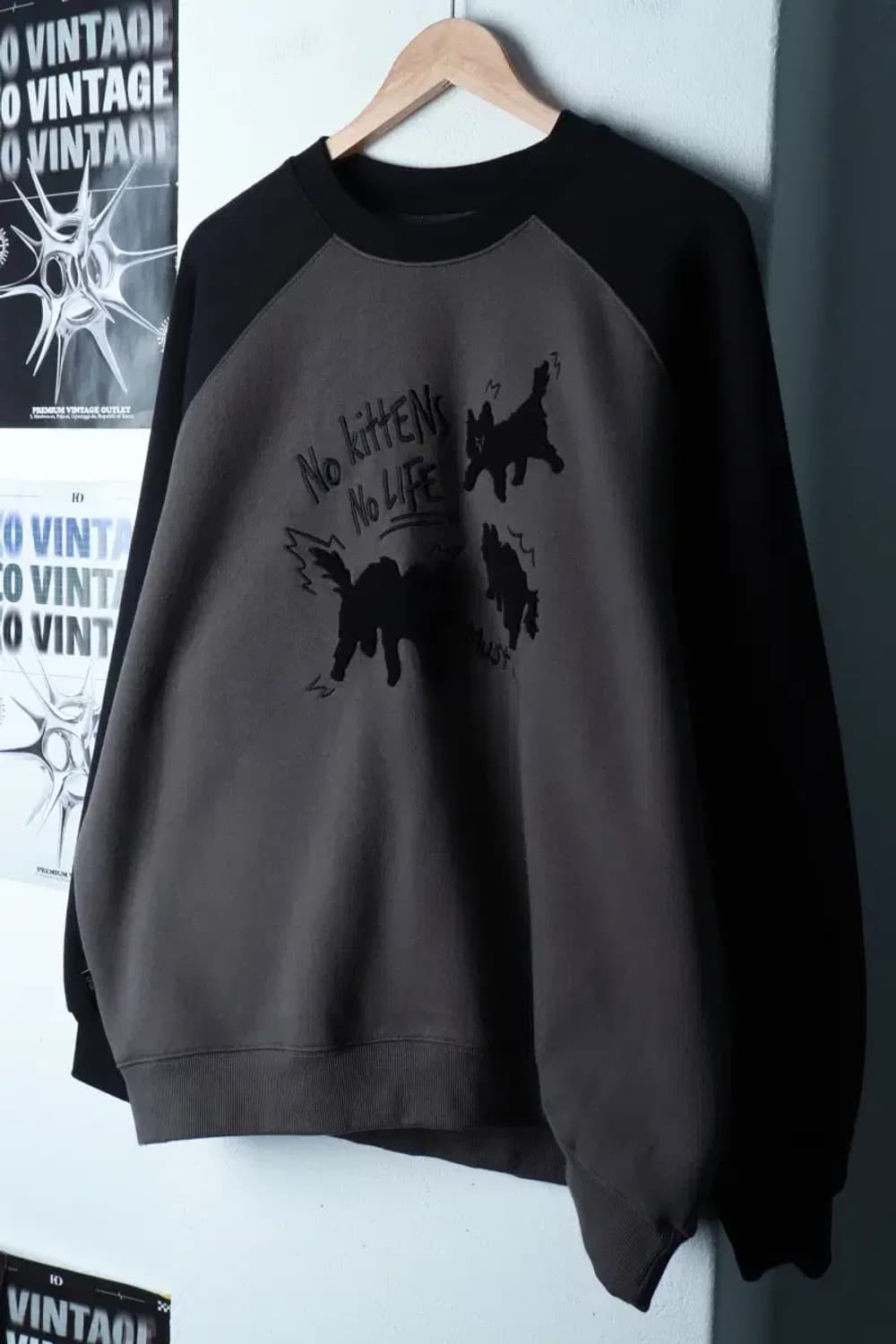 (L-XL) 꼼파뇨 맨투맨 티셔츠 나그랑 차콜 기모 고양이-16BE3 상품이미지1