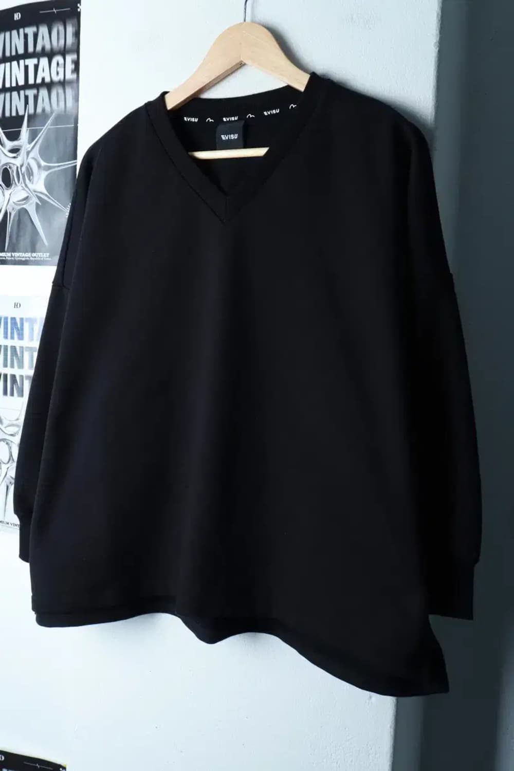 W(S) 에비수 맨투맨 티셔츠 브이넥 루즈핏 블랙-16B88 상품이미지1