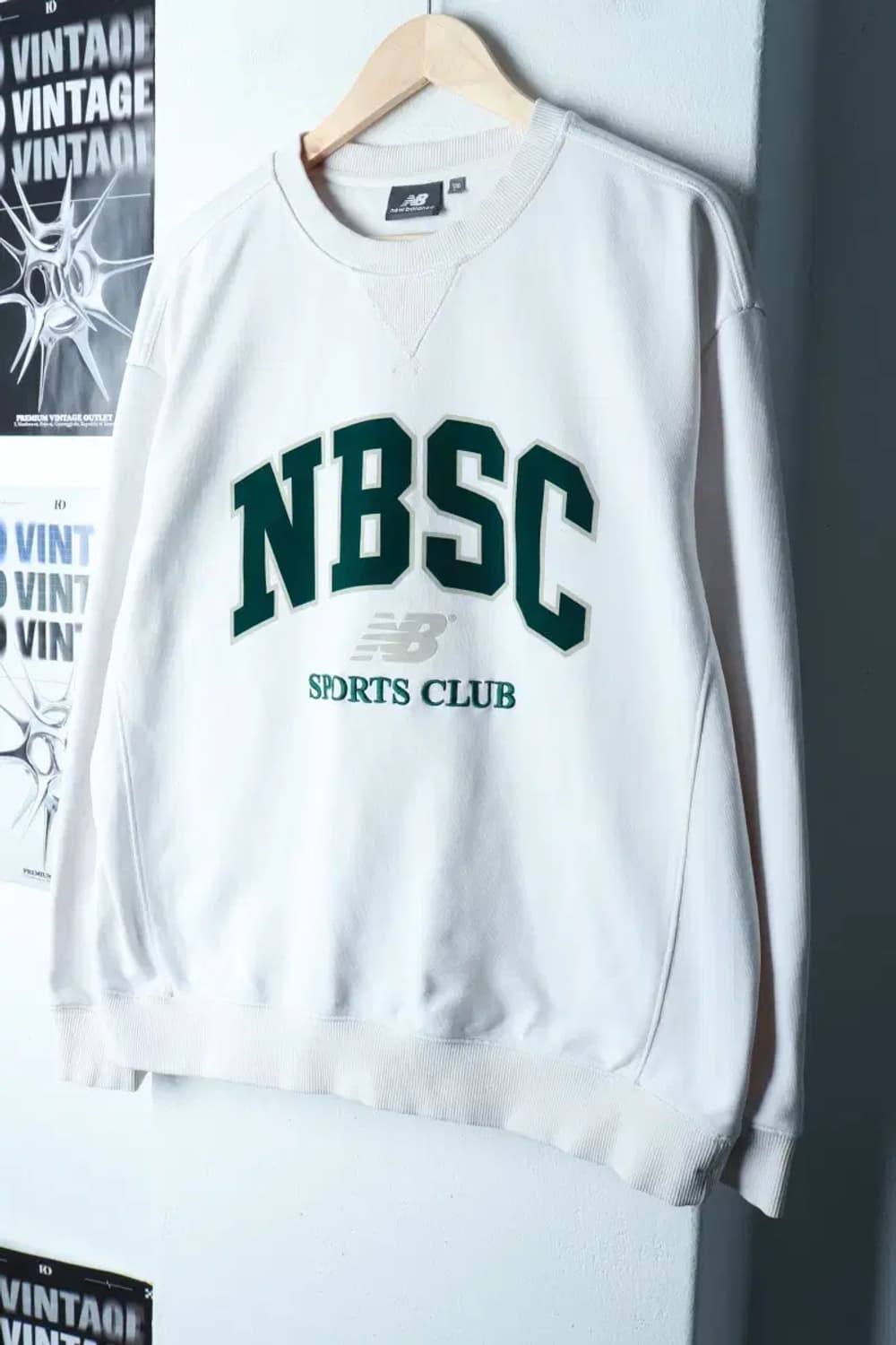 (L-XL) 뉴발란스 맨투맨 티셔츠 빅로고 화이트 올드스쿨-16B89 상품이미지1