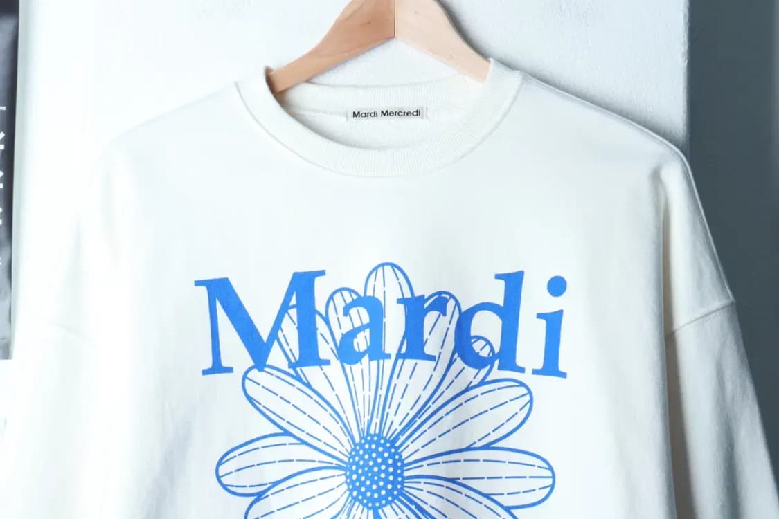 W(F) 마르디메르크디 맨투맨 티셔츠 빅로고 화이트 세미크롭-16CA4 상품이미지3