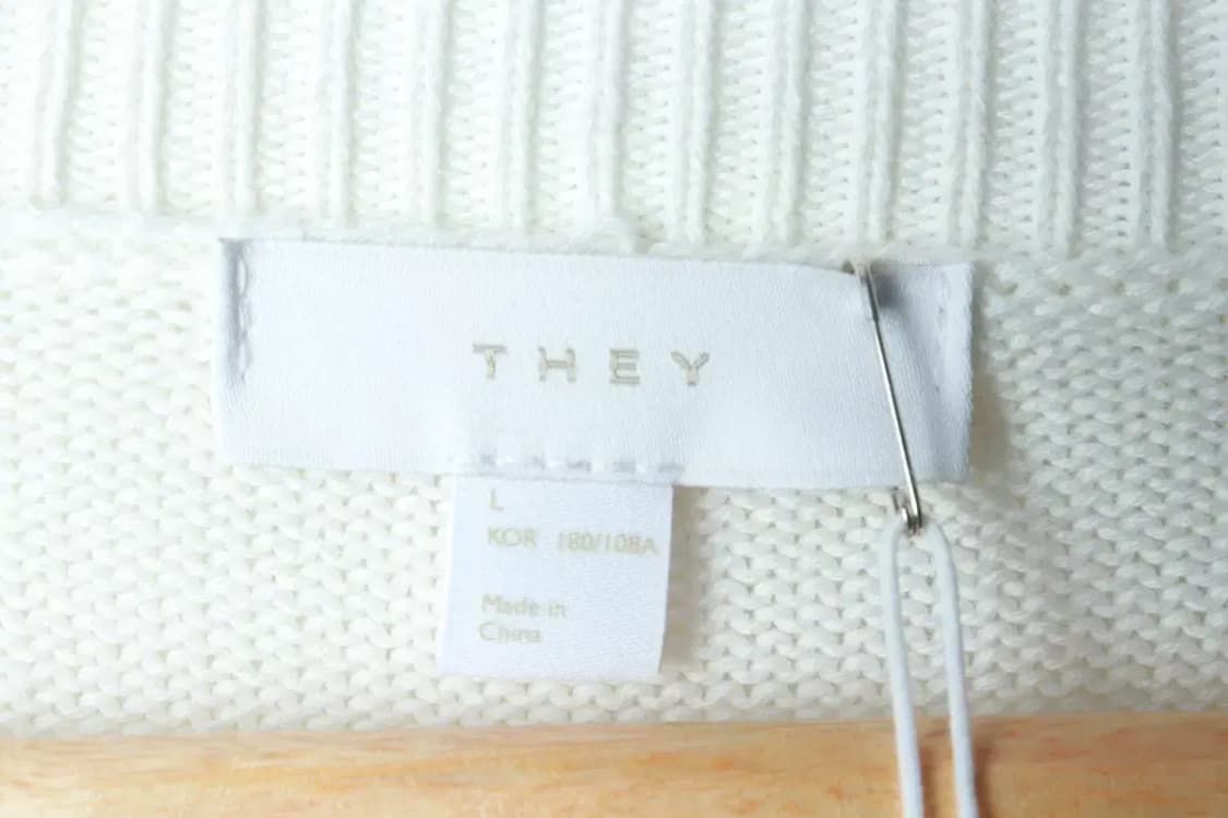 (L-XL) 데이 니트 새상품 브이넥 화이트 뮞-16CAD 상품이미지6