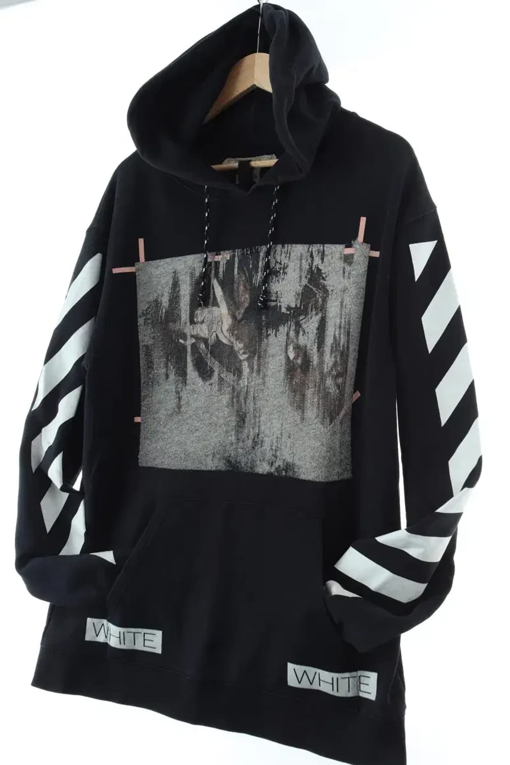 (L-XL) 오프화이트 후드티셔츠 카라바조 블랙 10 꼬르소-16D30 상품이미지1