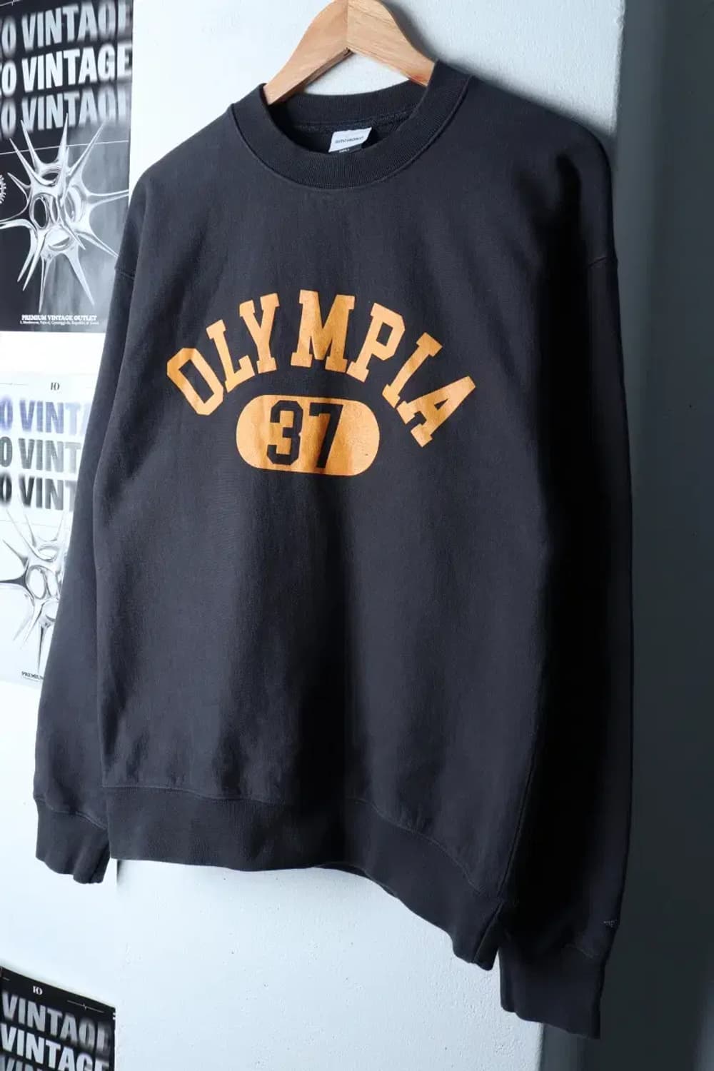 (S-M) 아웃스탠딩 맨투맨 티셔츠 빅로고 차콜 아메카지-16D61 상품이미지1