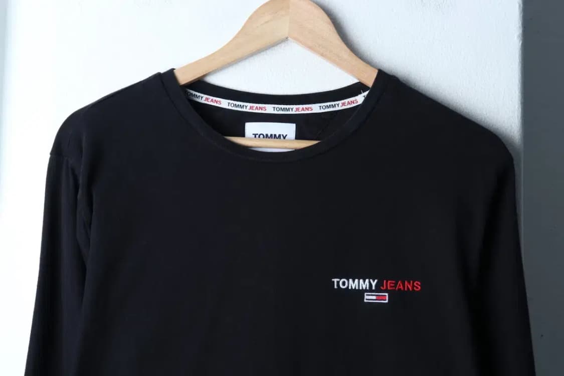 (XL) 타미힐피거 긴팔티셔츠 스몰로고 블랙 올드스쿨-16F72 상품이미지3