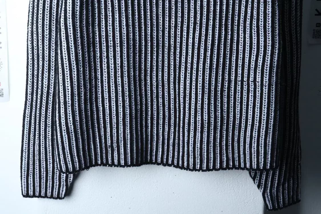 (S-L) 로맨틱크라운 니트 루즈핏 스트라이프 블랙 올드스쿨-16FD6 상품이미지4