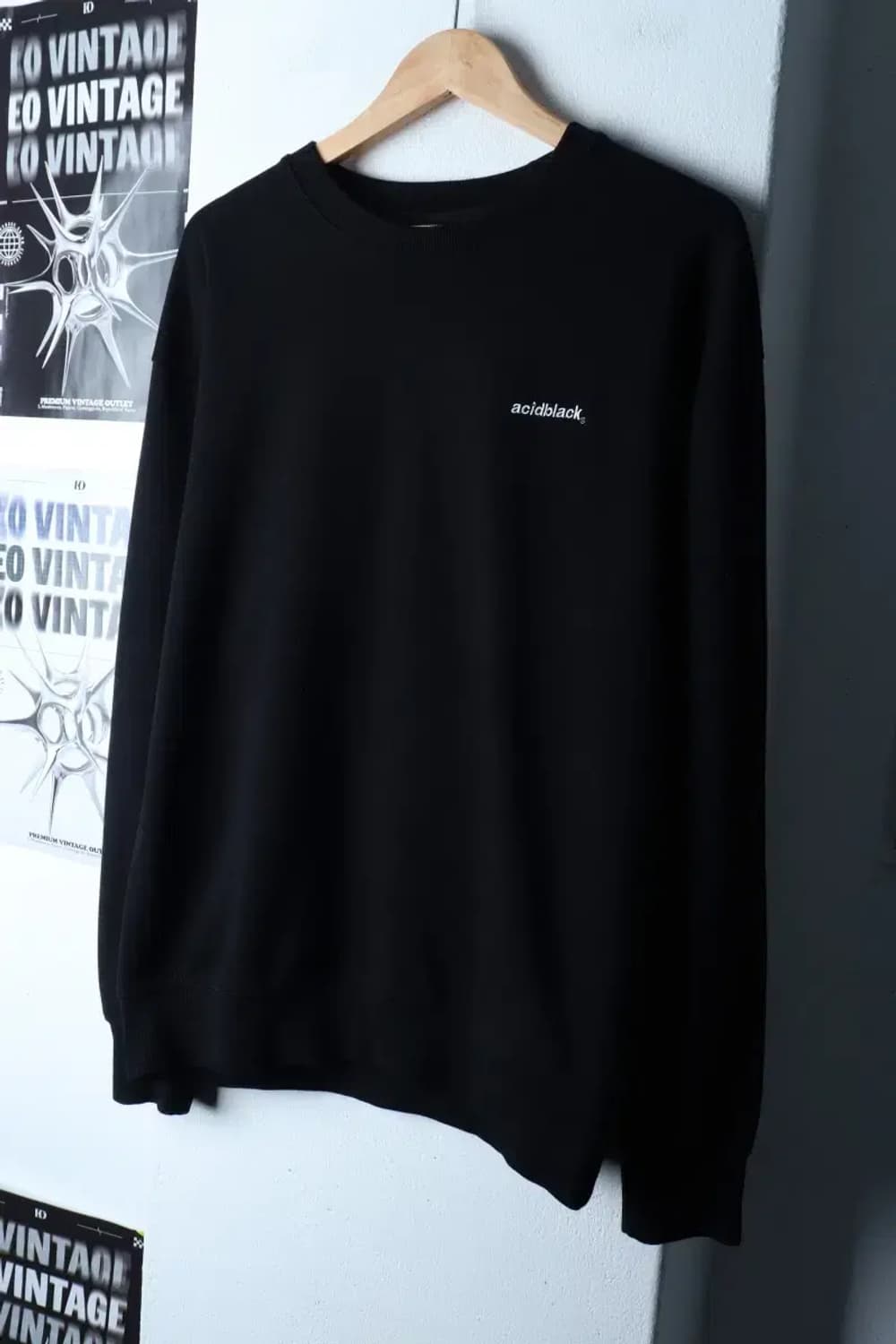 (M-L) 애시드블랙 맨투맨 티셔츠 스몰로고 블랙 올드스쿨-16FD7 상품이미지1