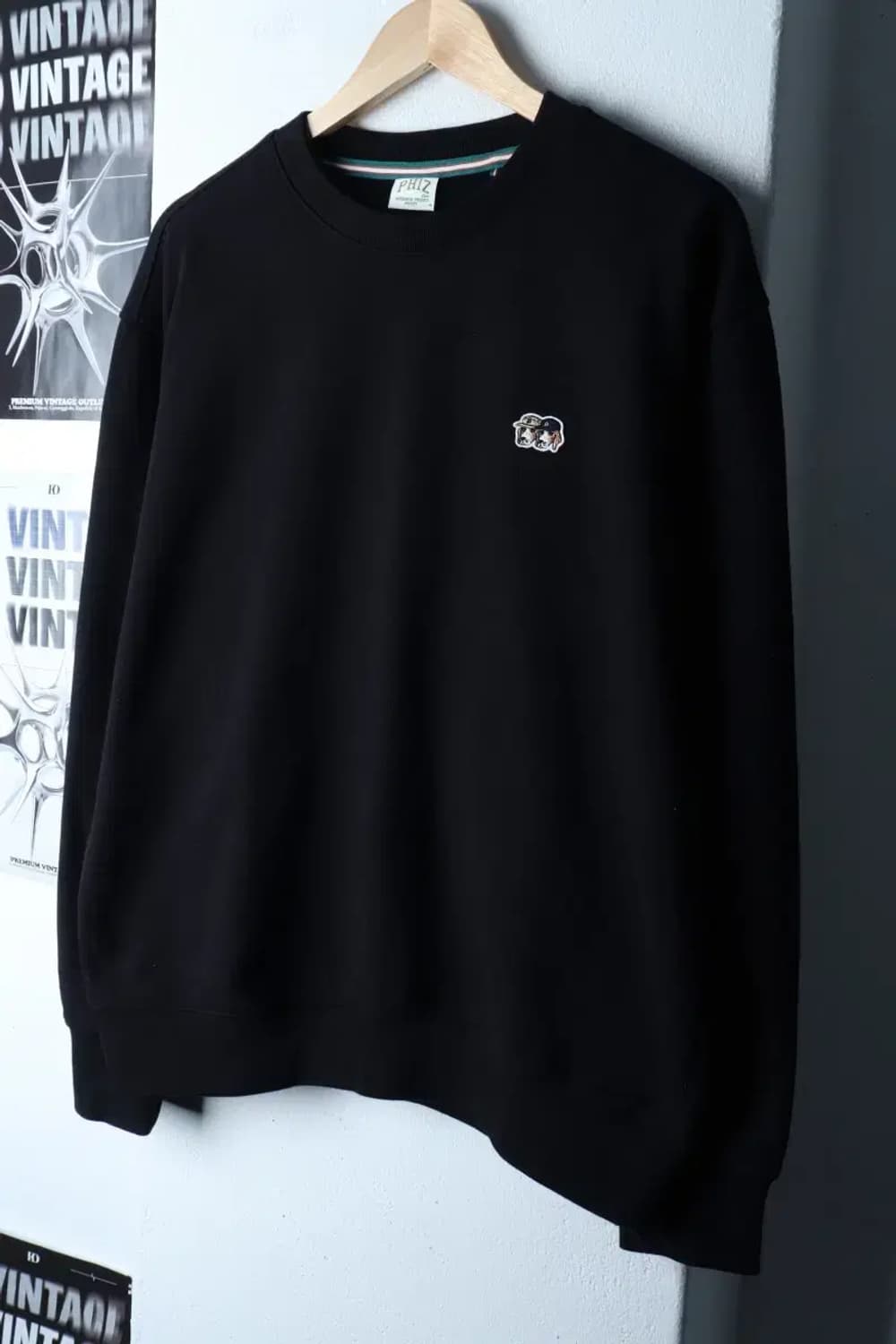 (M-L) 헤지스 맨투맨 티셔츠 스몰로고 블랙 올드스쿨-16FFD 상품이미지1