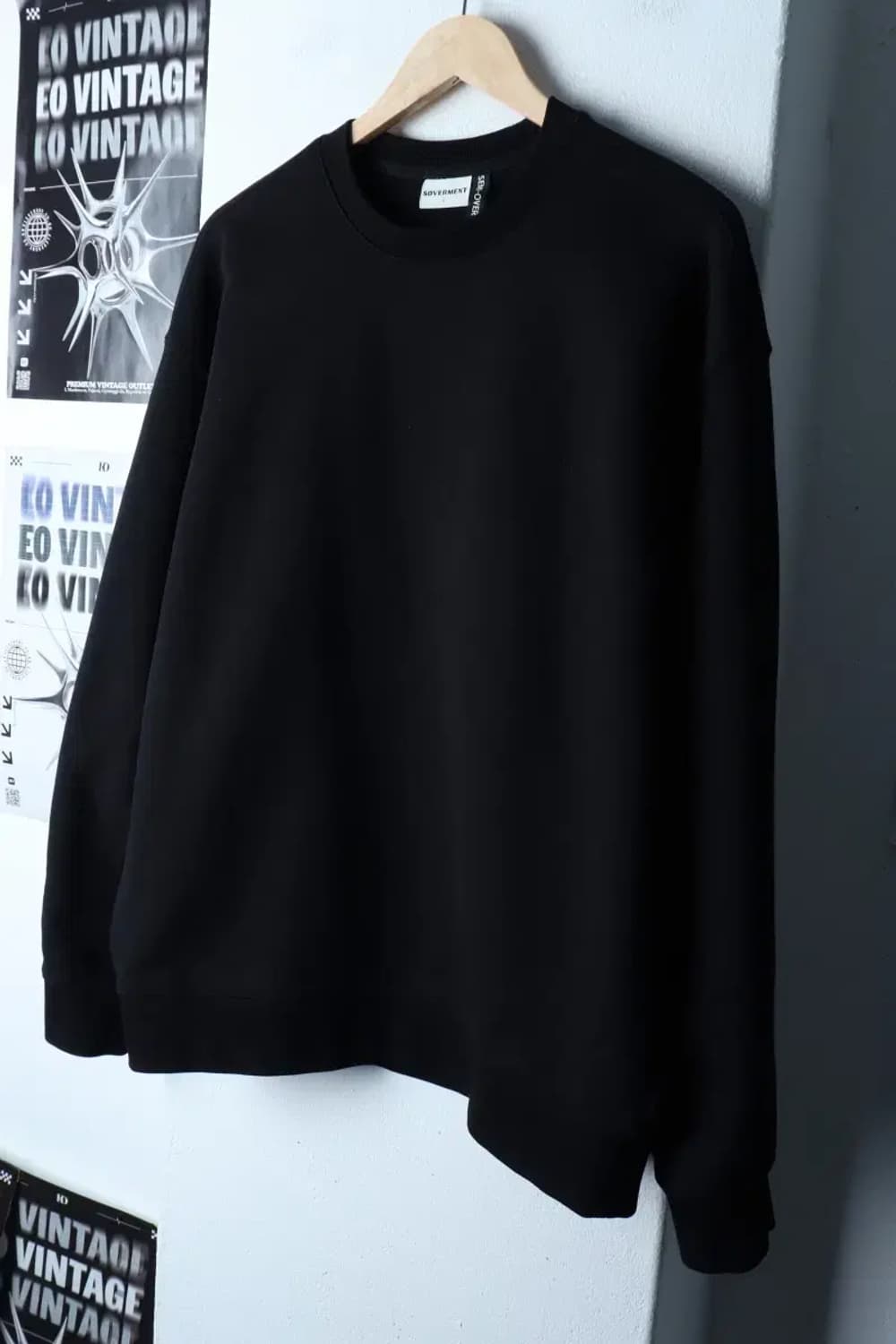 (L-XL) 소버먼트 맨투맨 티셔츠 세미오버 무지 블랙-1720C 상품이미지1