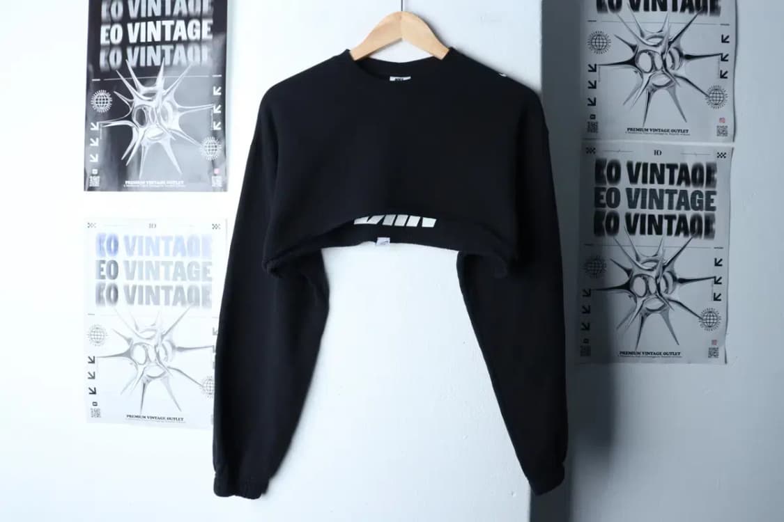 W(XS-S) 나이키 맨투맨 티셔츠 크롭 블랙 스우시 커스텀-17218 상품이미지2