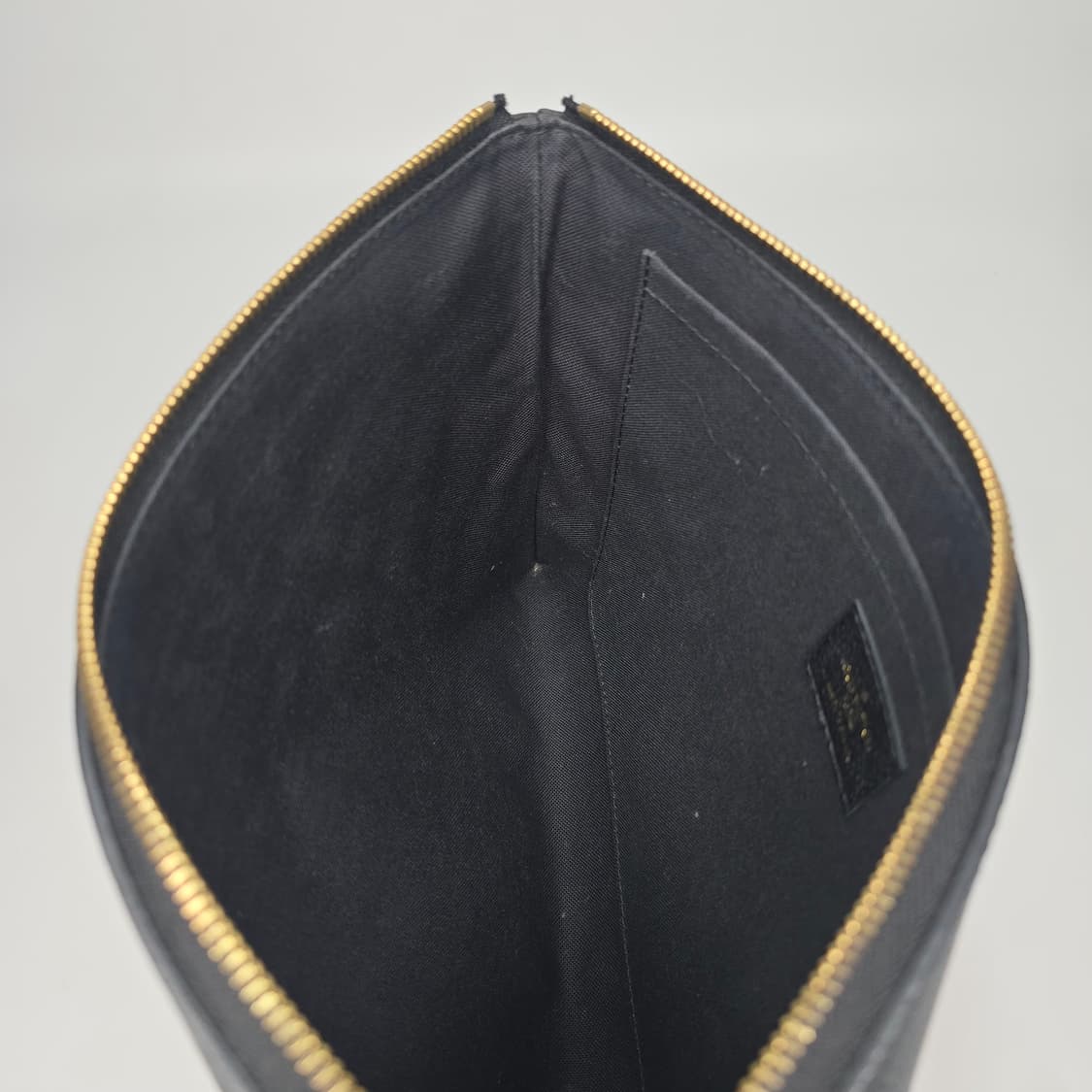 루이비통 앙프렝뜨 데일리 파우치 상품이미지9