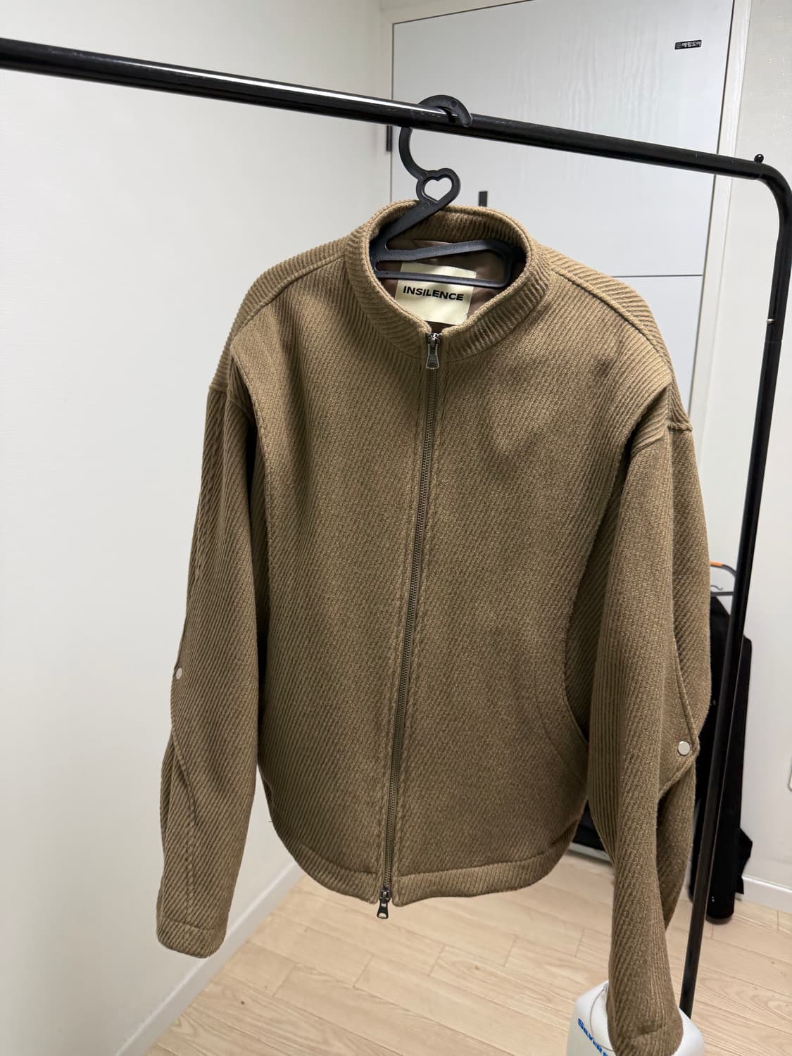 인사일런스 자켓 상품이미지1