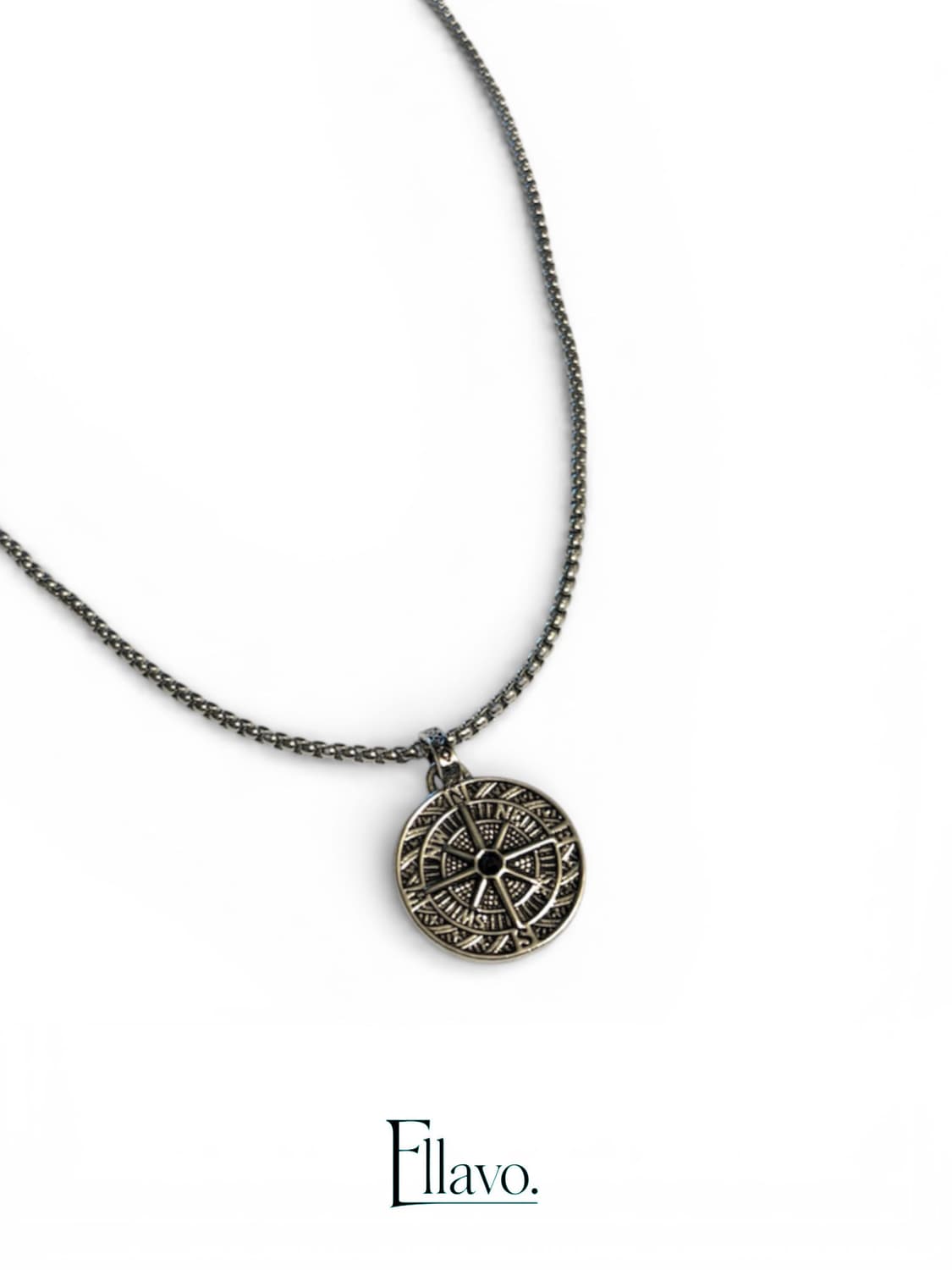 Noir Compass Necklace 상품이미지3