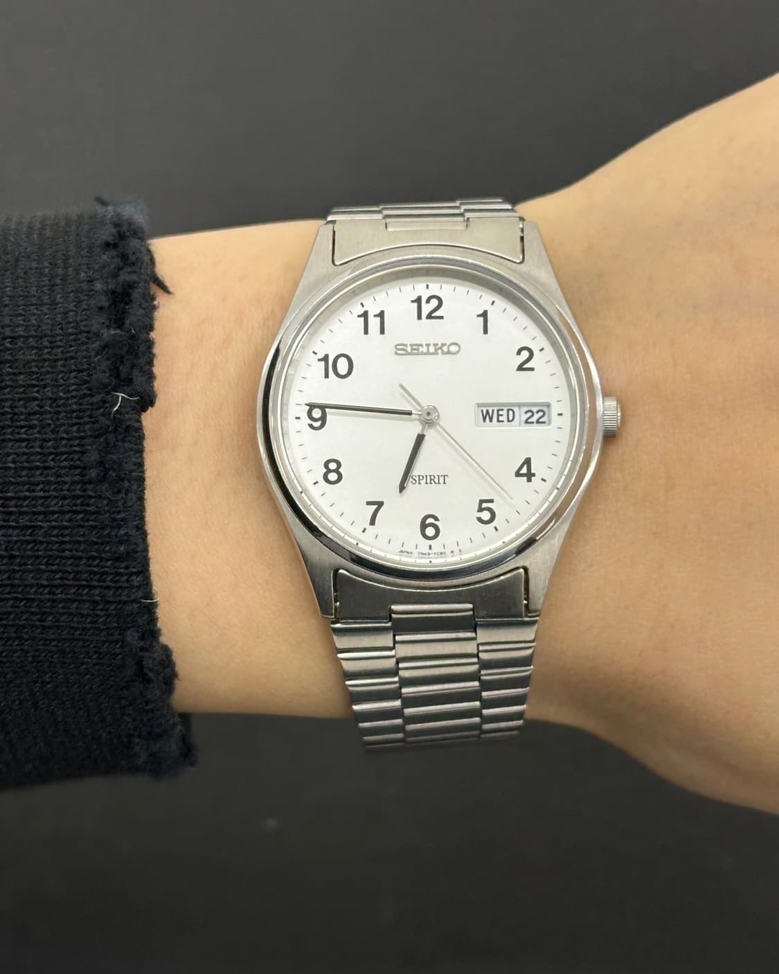 세이코 스피릿 데이데이트 라운드 쿼츠 시계 상품이미지8
