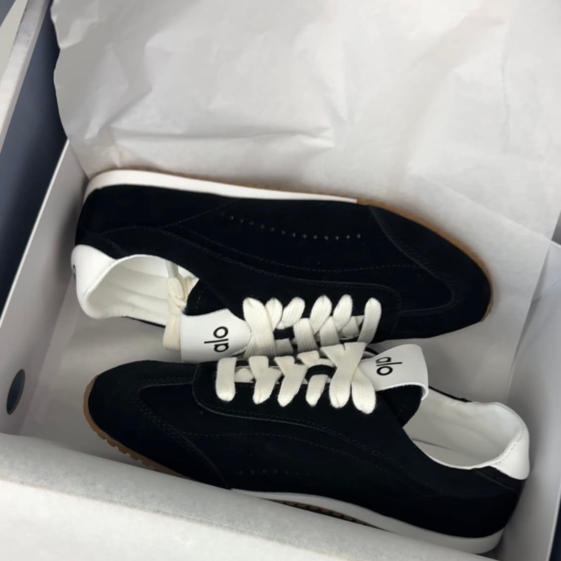 alo 알로요가 선셋스니커즈 블랙W5 220 사이즈 새상품 상품이미지1