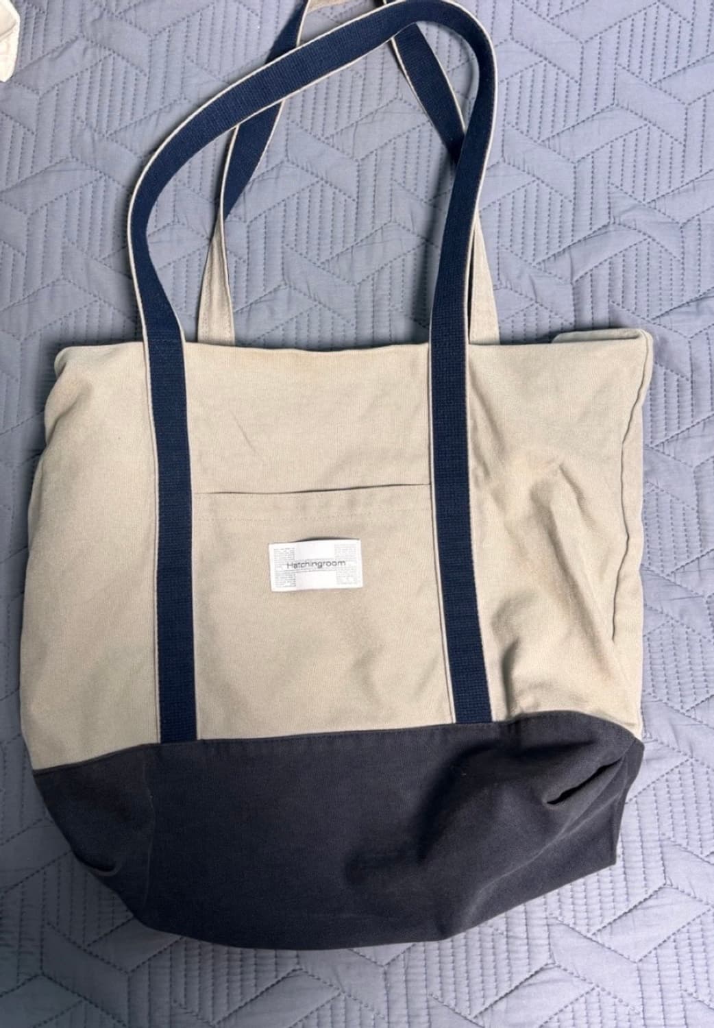 해칭룸 클래식 토트백 네이비 상품이미지1