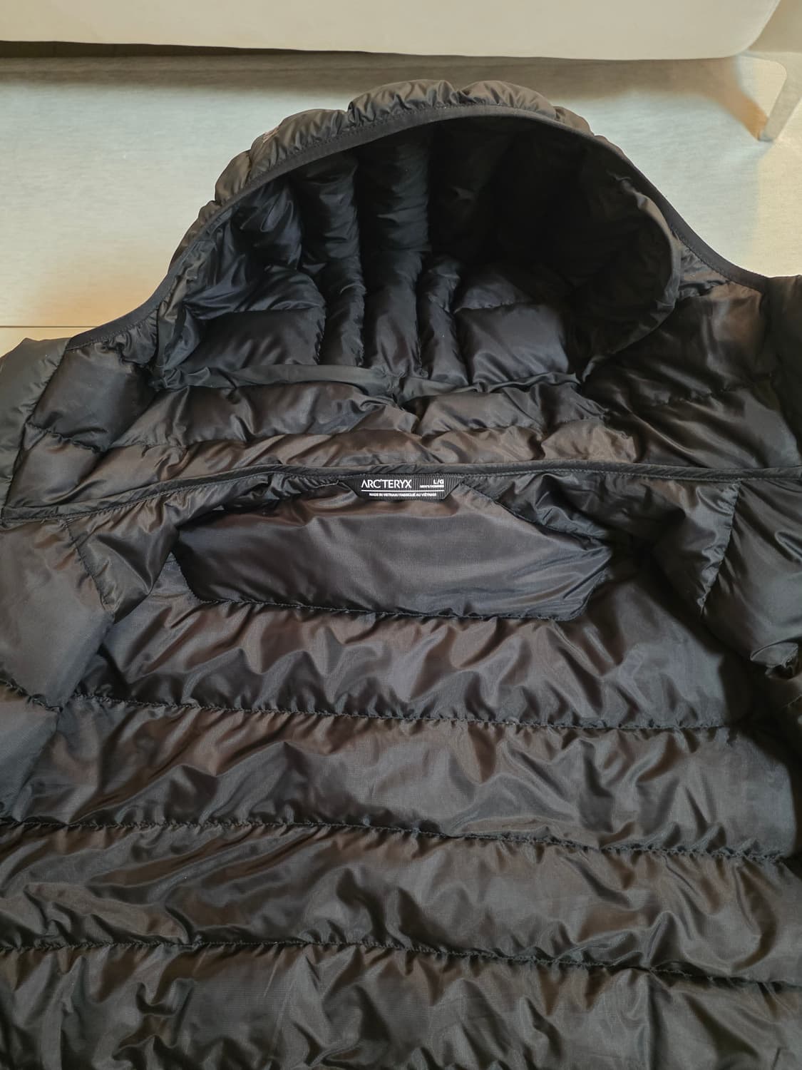 아크테릭스 세륨 후디 블랙 L사이즈 판매합니다. 상품이미지2