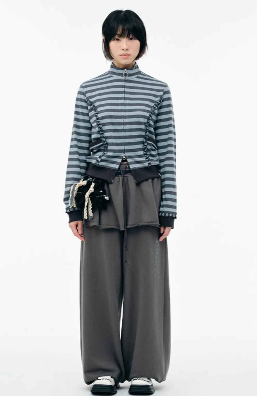 뚜오미오 스커트팬츠 차콜 상품이미지1