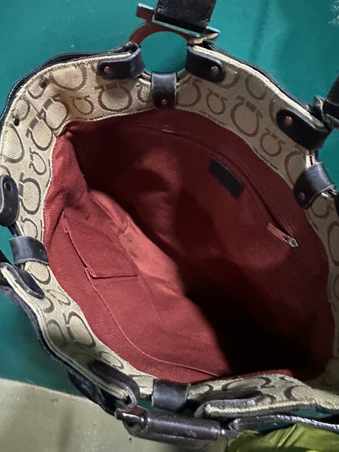 페레가모 간치니 숄더백 상품이미지9