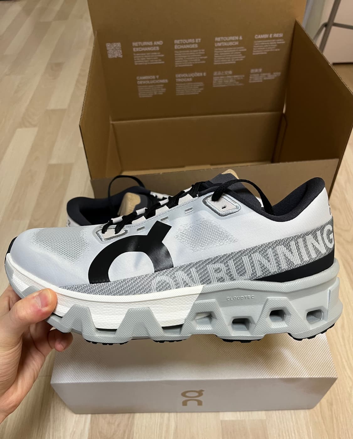 온 클라우드 몬스터 하이퍼 280 새제품 상품이미지2