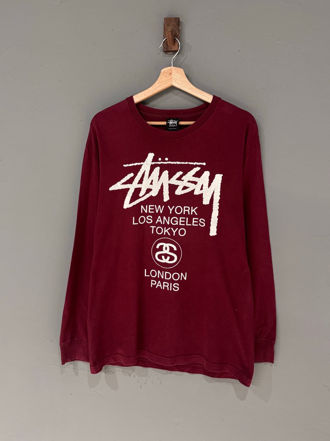 스투시 버건디 월드투어 롱슬리브  상품이미지1
