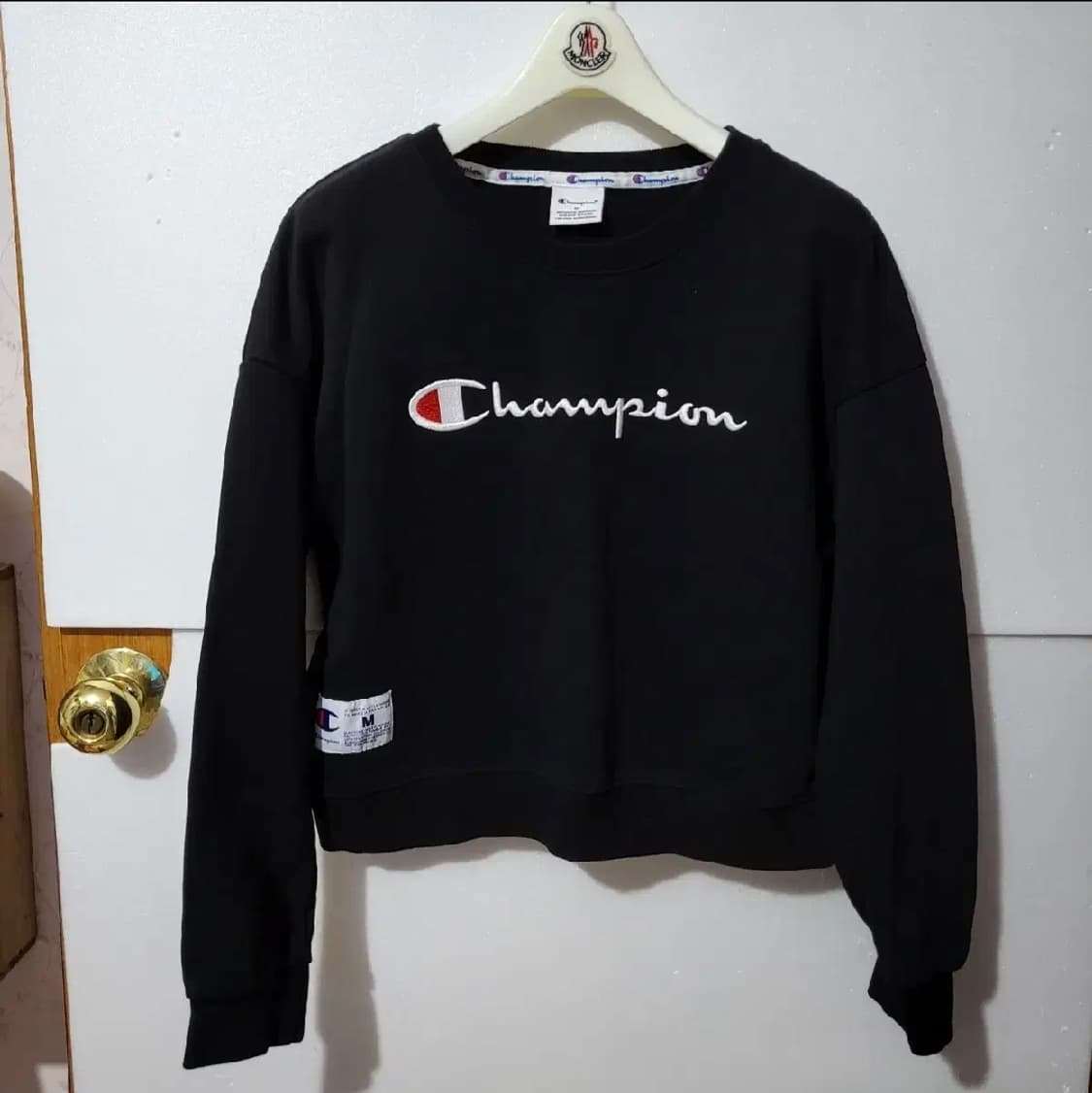 챔피온 미디 크롭 맨투맨 M 블랙 최상급 블랙 상품이미지1