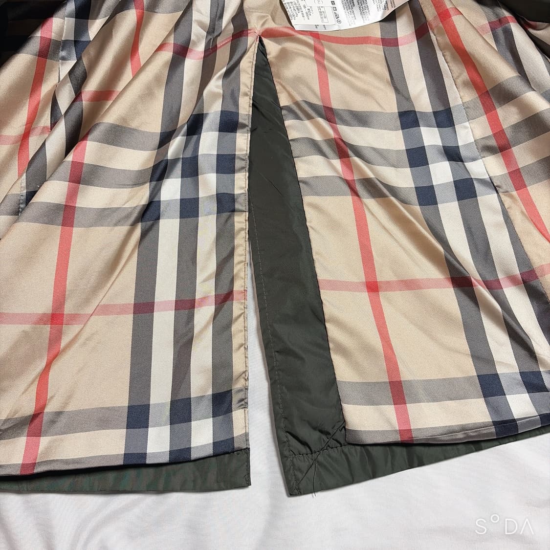 버버리 나일론 트렌치 더블 코트 카키 상품이미지7