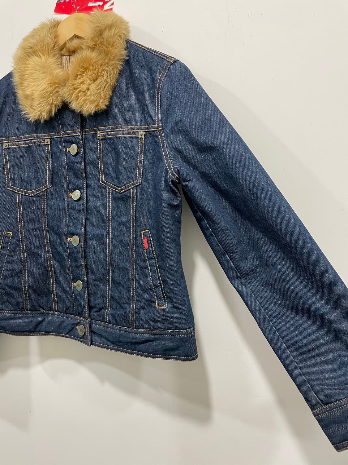 퍼 트리밍 데님 트러커 자켓 상품이미지7