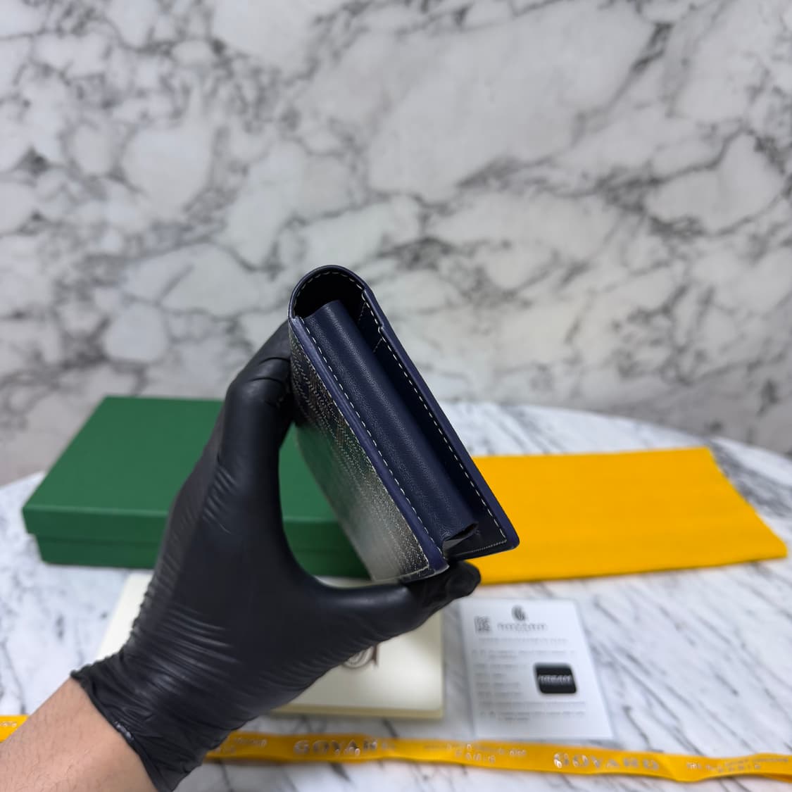 고야드 생랑베르 램버튼 장지갑
네이비 상품이미지4