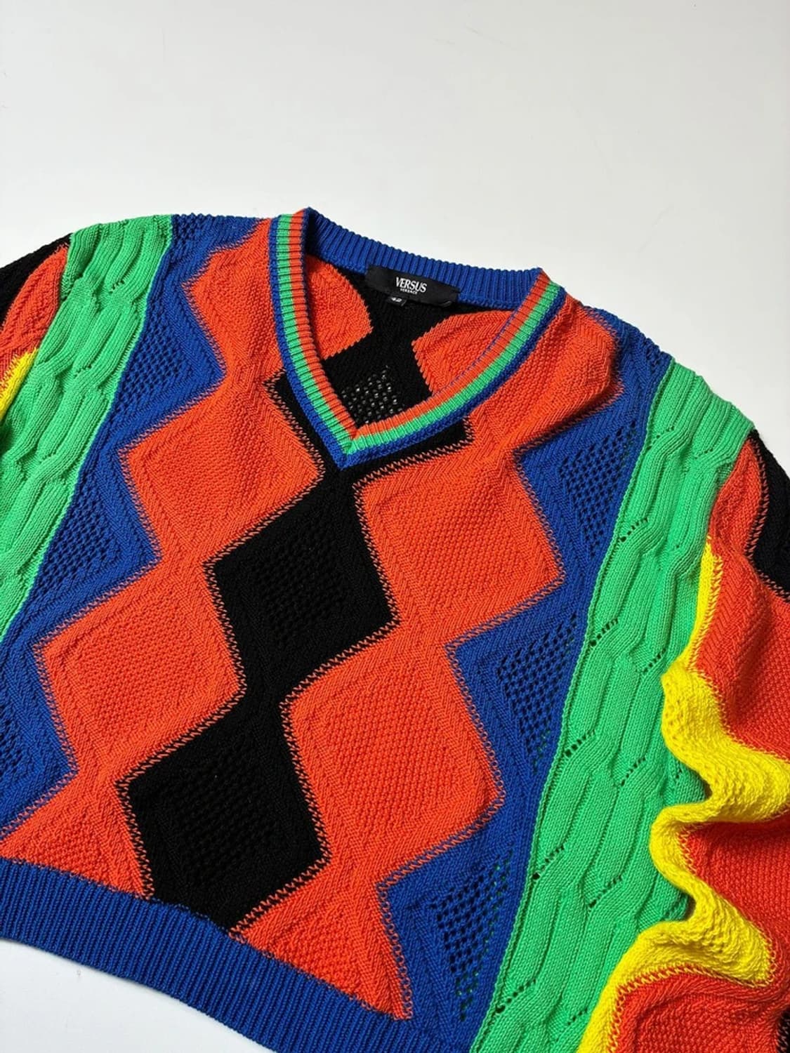 베르수스 베르사체Versus Versace 컬러 블록크롭니트 PN8773 상품이미지2