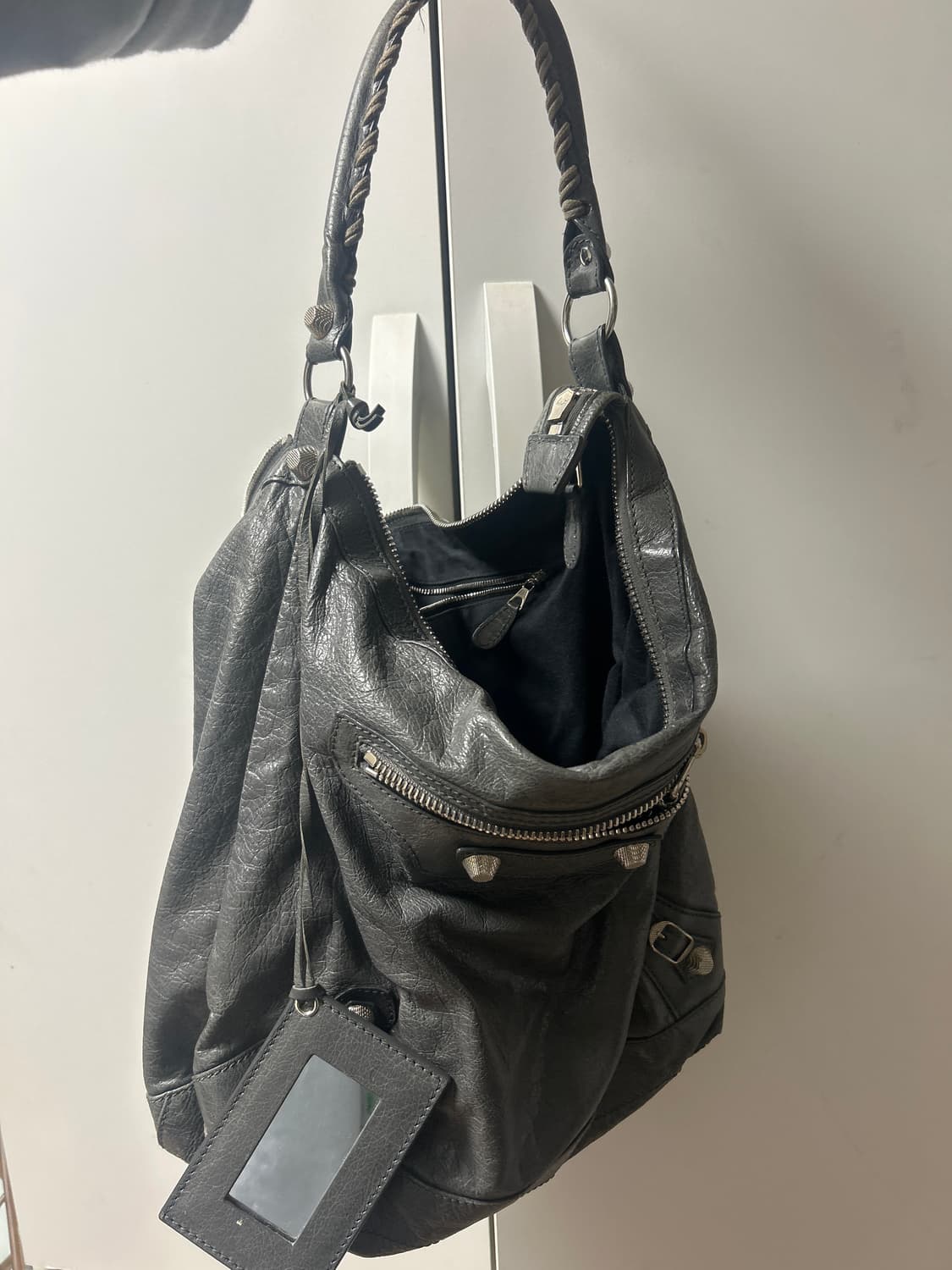 발렌시아가 데이 호보백 상품이미지1