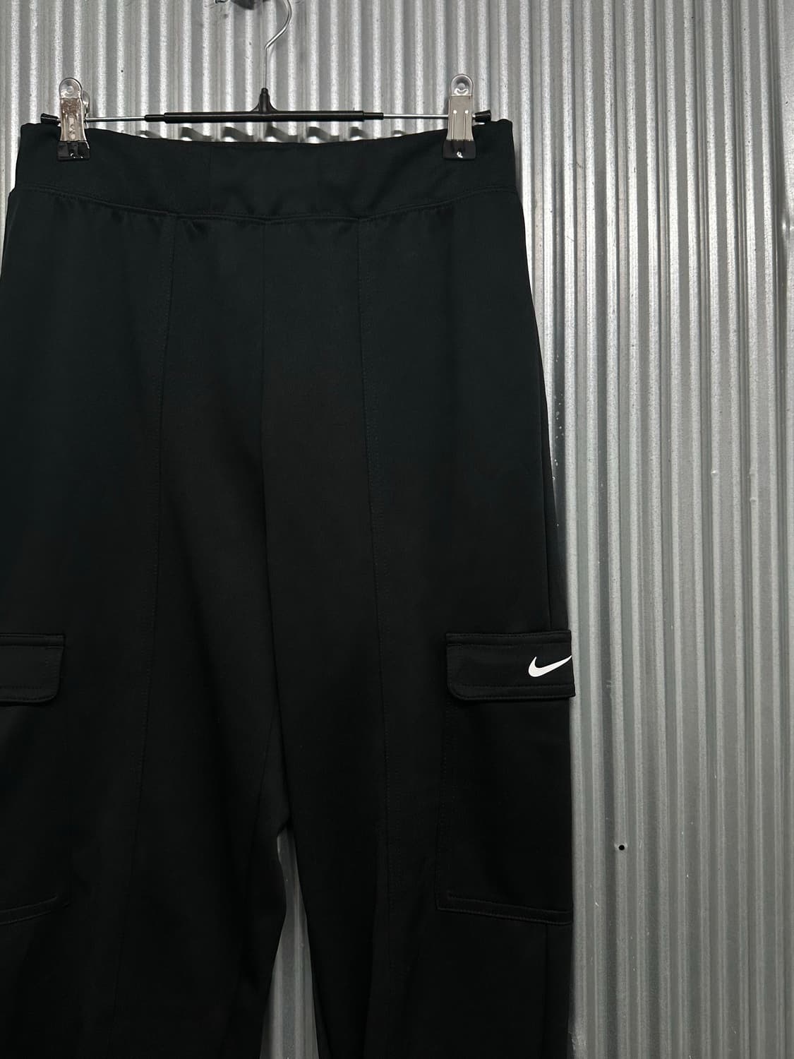 [S] 나이키 스우시 카고 팬츠 여성 트레이닝 조거 운동복 하의 블랙 상품이미지3
