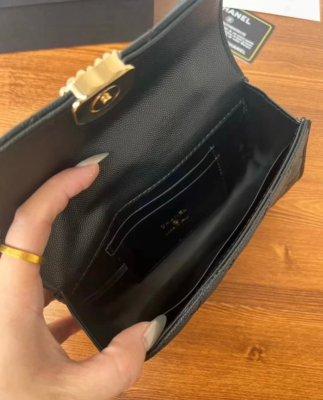 샤넬 뷰티 캐비어 탑핸들 크로스백 상품이미지5